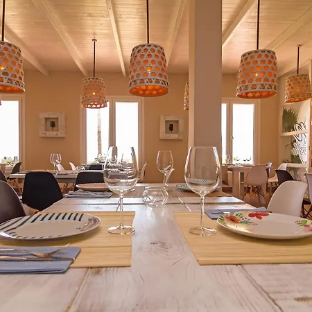 Wawa Tarifa Hotel 3*