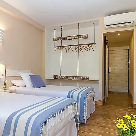 Wawa Tarifa Hotel 3*